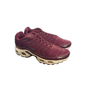 Nike Women’s Air Max Plus TN SE AV912-600 Team Red Shoes Sneakers Size 7.5